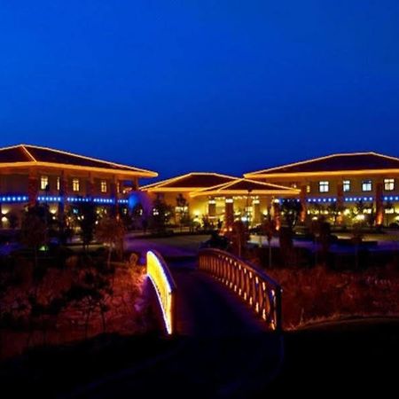 Qingdao Golden Mountain Resort Hotel Esterno foto